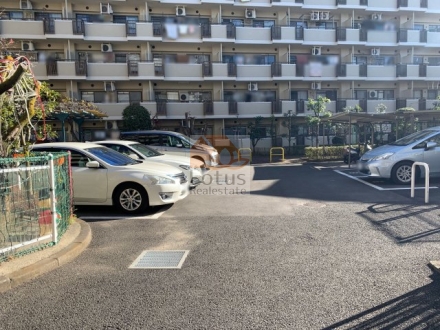 セザールお花茶屋駐車場