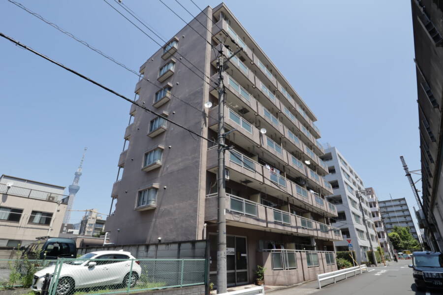パークハイツ錦糸町第２外観1｜外観です。西側は、令和３年時点では駐車場に面しています。