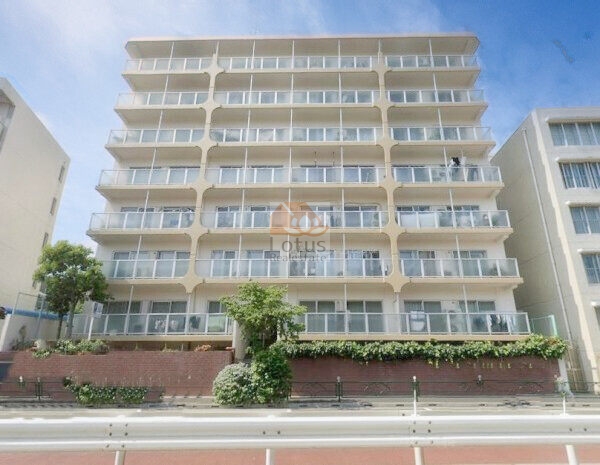 イトーピア南麻布マンション外観5｜イトーピア南麻布マンションは昭和53年築、7階建てのマンションです。