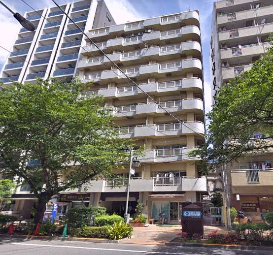 オリンピックマンション桜台第２外観１｜オリンピックマンション桜台第２は１０階建てのマンションです。千川通り沿いにあります。桜台駅から徒歩３分、練馬駅から徒歩６分の好立地です。