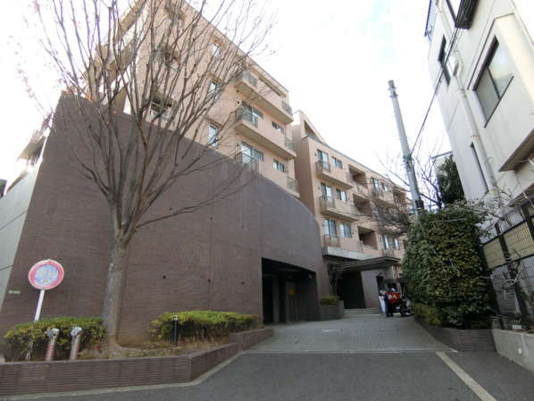 東急ドエルアルス文京目白台外観・共用部2｜周辺は静かな低層の住宅地です。