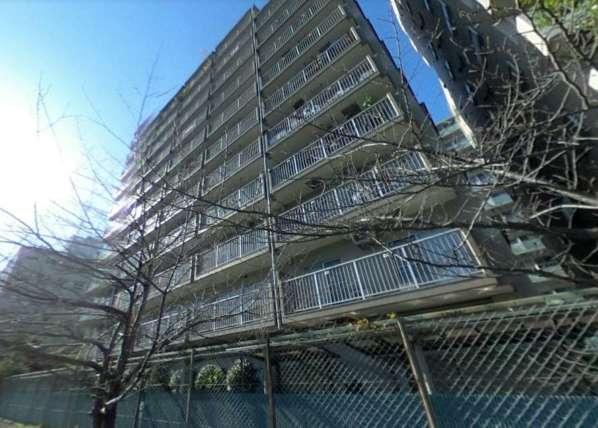 キョウエイハイツ田町外観４｜キョウエイハイツ田町は１１階建てのマンションです。東側は芝浦運河に面しています。