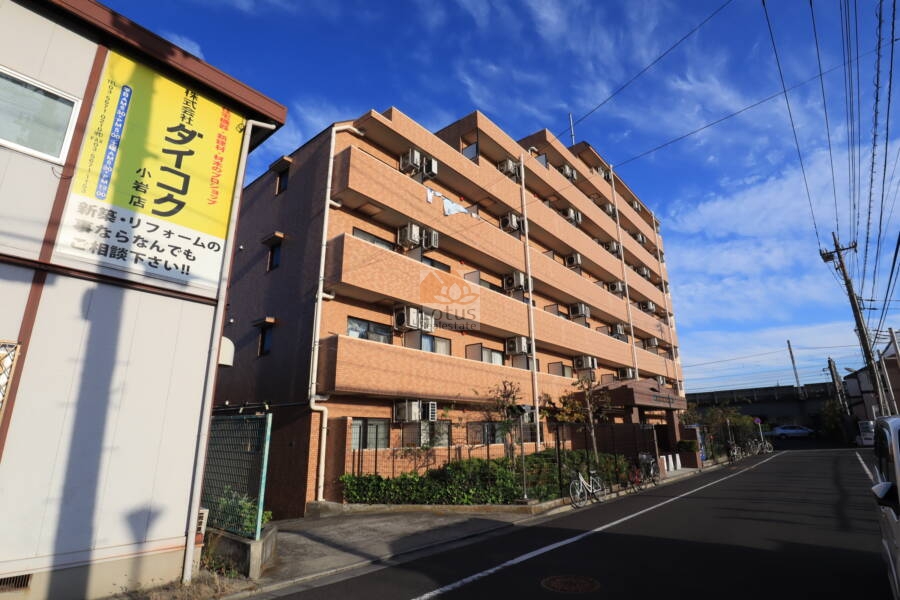 ライオンズマンション東新小岩外観1