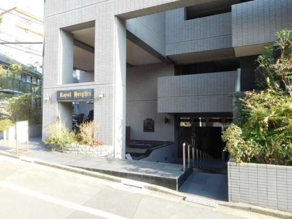 ロイヤルハイツ恵比寿外観４｜エントランスです。