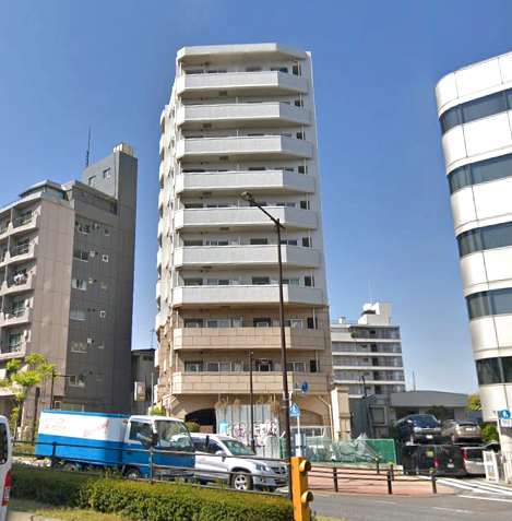 スタンビューレ中野坂上は平成１７年築の１０階建てのマンションです。「中野坂上」駅から徒歩２分、山手通りにあります。