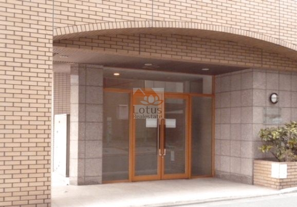 メイツ品川シティコアエントランス１｜ＪＲ「品川」駅、東京モノレール「天王洲アイル」駅などが利用できます。
