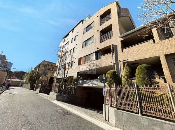 藤和三田綱町ホームズ外観３｜藤和三田綱町ホームズは平成12年築、6階建の案ションです。