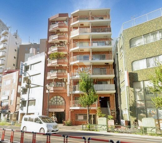 川上ハイツ外観6｜川上ハイツは昭和55年築、8階建てのマンションです。