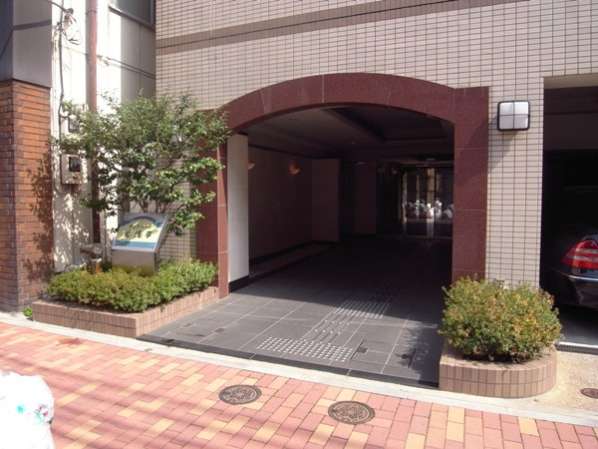 Exif_JPEG_PICTURE｜ディアコート元浅草のエントランスです。