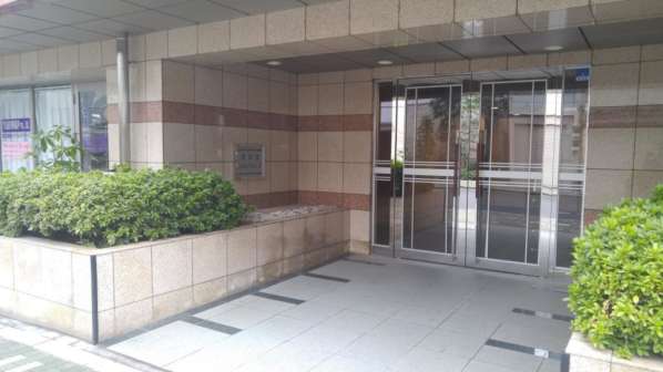 浅草橋アムフラットⅡ外観２｜エントランスはオートロックで安心です。