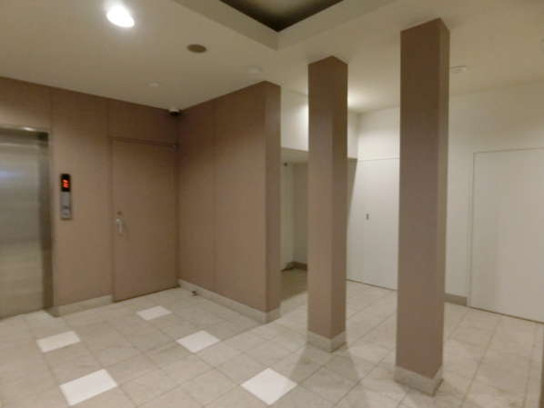リビオ文京関口シティクロス外観共用部2｜エレベータホールです。