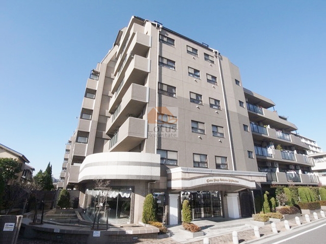ライオンズステージ五反野壱番館7｜ライオンズステージ五反野壱番館は平成13年築、8階建てのマンションです。