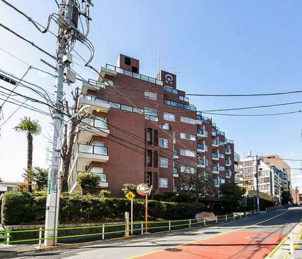 マンション白金台 外観｜マンション白金台は８階建てのマンションです。白金台駅から徒歩３分です。