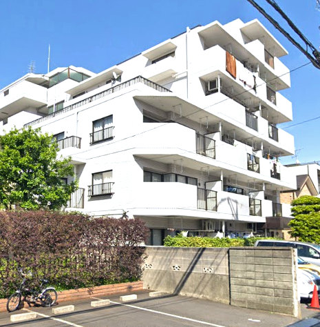 シャルマンコーポ親水公園外観２｜シャルマンコーポ親水公園は６階建てのマンションです。千葉街道から一歩入った住宅地にあります。すぐ近くに中央森林公園があり小さな池もあります。桜の木もあり春にはお花見が楽しみです。