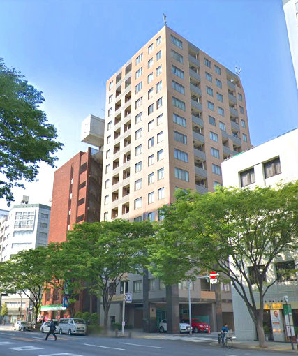 アクシア日本橋外観１｜アクシア日本橋は平成12年築、15階建てのマンションです。清州橋通りに面しています。浜町駅から徒歩2分、浜町公園、明治座近くにあるロケーションです。人形町駅、水天宮駅、馬喰横山駅も徒歩圏内です。