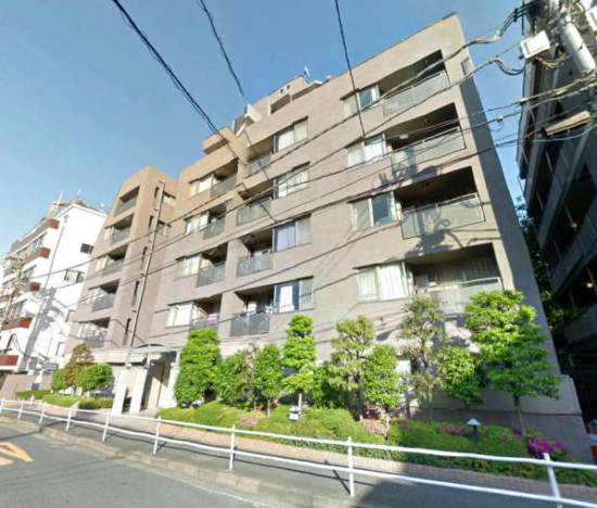 ビラカーサ四谷四丁目｜ビラカーサ四谷四丁目は平成１０年築の１０階建てマンションです。靖国通りと外苑西通りを一歩入った立地です。