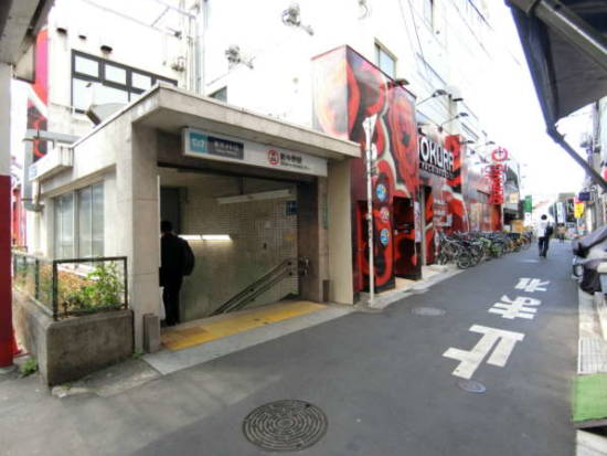 新中野駅｜オリエンタル新中野の最寄り駅は丸ノ内線の新中野です。駅入口は鍋横交差点の近くにあります。