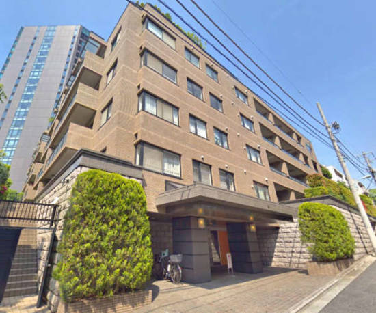 ディアナガーデン神宮前外観２｜周辺は静かな住宅街です。