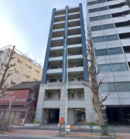 ダイナシティ新中野外観１｜外観です。建物の北側は青梅街道沿いに面しています。