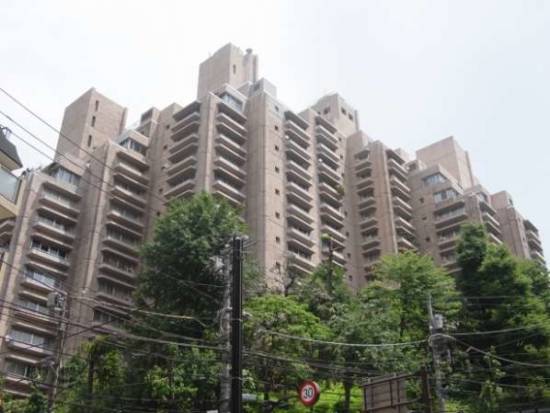 音羽ハウス2｜音羽ハウスは１５階建てのマンションです。
