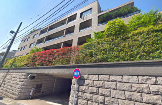 ディアナガーデン神宮前外観３｜ディアナガーデン神宮前は平成１１年築の５階建てマンションです。