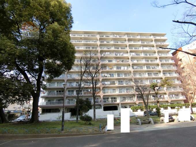 赤羽スカイハイツ外観共用部6｜赤羽スカイハイツは、昭和53年築、11階建てのマンションです。