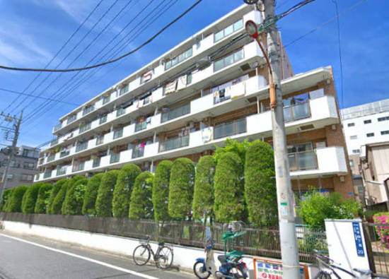 錦糸町ローヤルコーポ外観４｜錦糸町ローヤルコーポは６階建てマンションです。オリナスモールが徒歩３分にあり便利です。