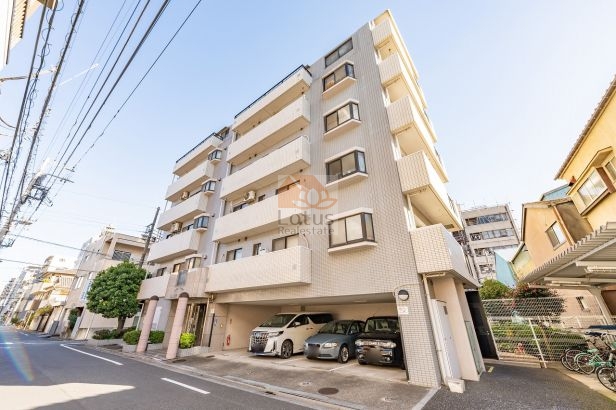 東日暮里ダイカンプラザ外観６｜東日暮里ダイカンプラザは平成８年築の地上８階建てのマンションです。周辺は閑静な住環境です。