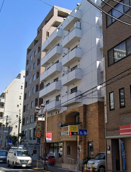 東急ドエルアルス鶯谷は昭和５８年築、９階建てのマンションです。ＪＲ「鶯谷」駅と日比谷線「入谷」駅が徒歩5分圏内です。