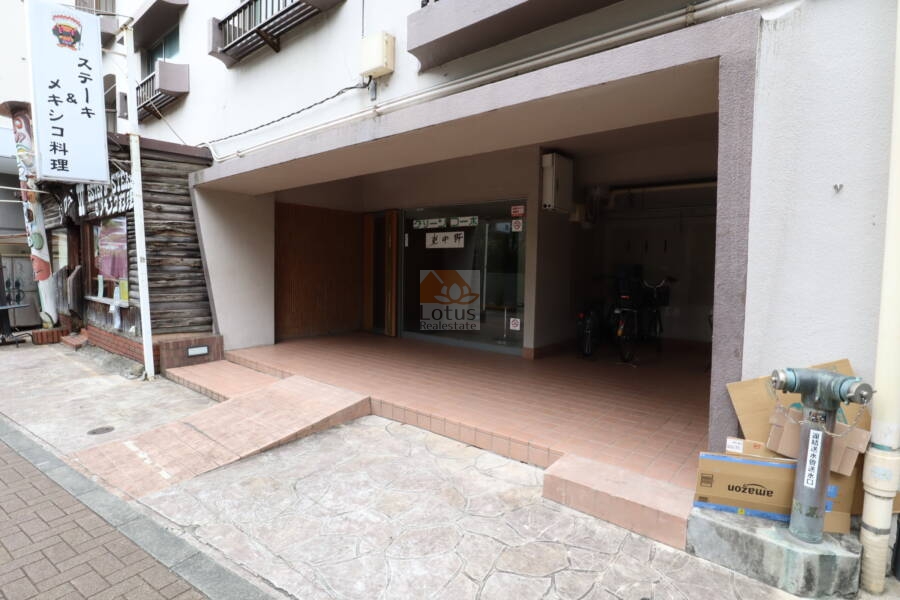 グリーンコーポ東中野エントランス