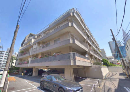 協栄メゾン代々木外観３｜協栄メゾン代々木は７階建てのマンションです。南新宿駅、代々木駅、新宿駅まで徒歩圏内です。周辺は静かな住宅街です。