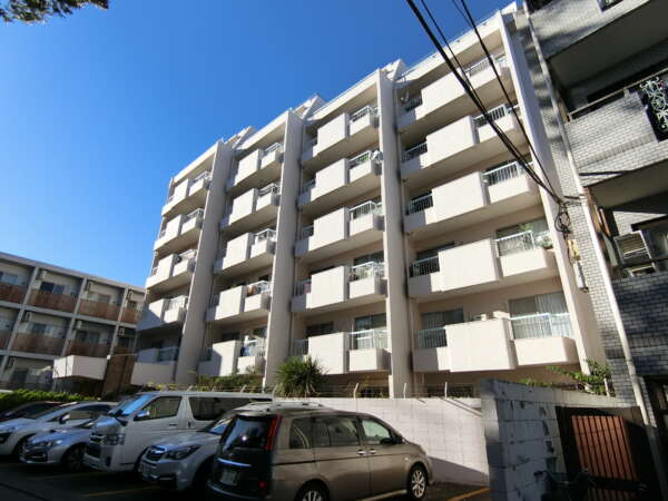 西荻リリエンハイム外観3｜西荻リリエンハイムは７階建てのマンションです。西荻窪から徒歩から徒歩１０分圏内にあります。