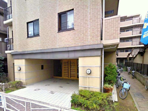 ライネスハイム赤羽南01｜エントランスです。