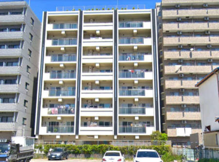 リリーベル葛西外観１｜リリーベル葛西は平成２０年築の８階建てマンションです。葛西橋通りに建っています。葛西駅が徒歩圏内です。
