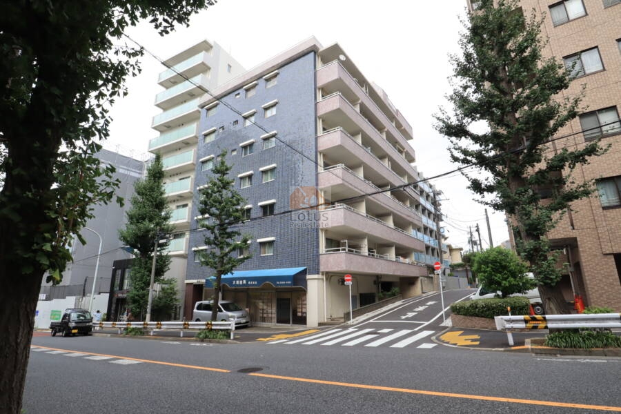 中野サニーパレス外観1｜中野サニーパレス中野通り沿いにあります。