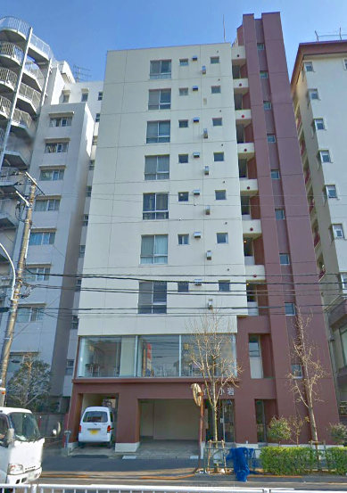 ハイツ小岩外観１｜ハイツ小岩は地上９階だえのマンションです。蔵前橋通りに面しています。小岩駅から徒歩１０分圏内です。