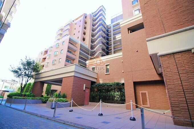 朝日メトロステージ西巣鴨外観２｜朝日メトロステージ西巣鴨は平成12年築、14階建てのマンションです。