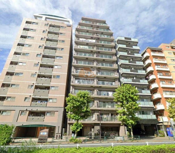 ドムール三ノ輪外観３｜ドムール三ノ輪は平成16年築、13階建のマンションです。