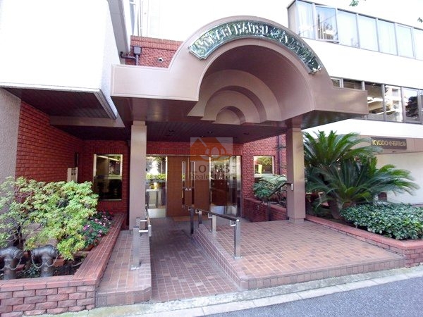 ユーカリハイツ小石川エントランス｜オートロック付きで安心です。
