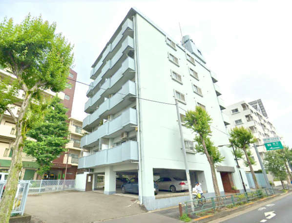 芦花公園ヒミコマンション外観１｜芦花公園ヒミコマンションは地上７階建てのマンションです。環八通りにあります。京王線・八幡山駅、芦花公園駅が徒歩圏内です。