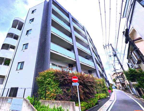セイガステージ練馬春日町外観２｜セイガステージ練馬春日町は平成２５年築の６階建てマンションです。環八通り沿いにあります。