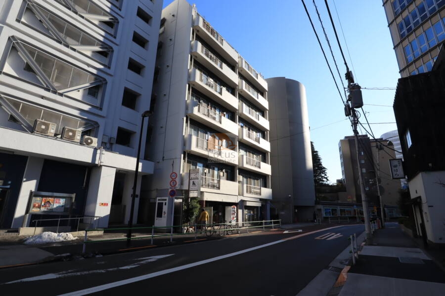 麻布台ナショナルコート外観2