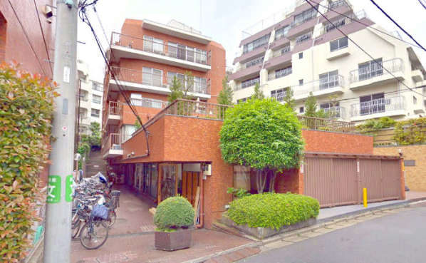 トーカン原宿キャステール外観３｜トーカン原宿キャステールは６階建てのマンションです。原宿、千駄ヶ谷、北参道、外苑前が徒歩圏内です。