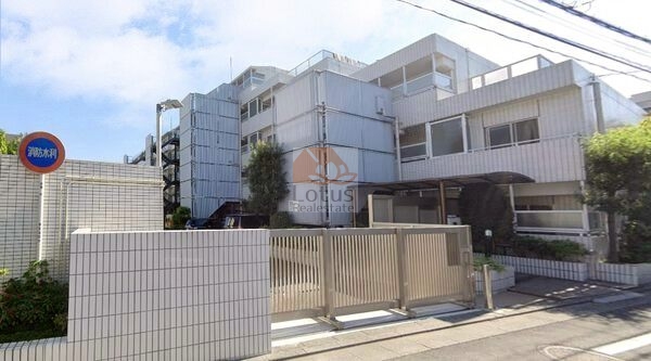 小滝台マンション外観２｜小滝台マンションは昭和62年築、7階建てのマンションです。