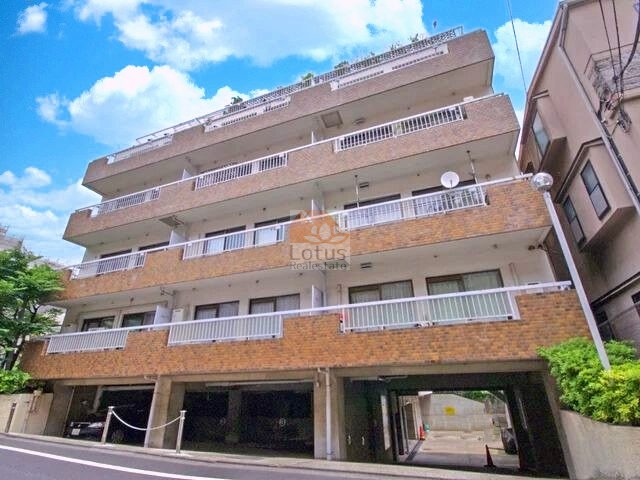 ボーン赤坂外観２ (1)｜ボーン赤坂は昭和52年築、6階建てのマンションです。