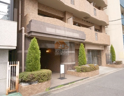 新宿サニーコートエントランス１｜オートロック付きです。