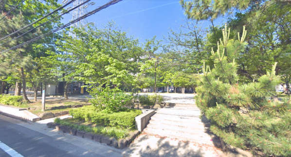 滝野公園｜マンション近くに公園があるので、ペットのお散歩にもいいですね。