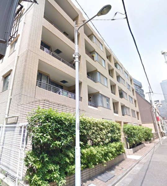 アクシルコート上野外観１｜アクシルコート上野は平成１２年築、地上８階建てのマンションです。上野駅徒歩圏内のアクセス便利な立地です。