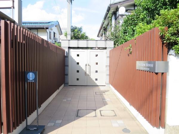 ハウス西荻外観１｜周辺は閑静な住宅街です。
