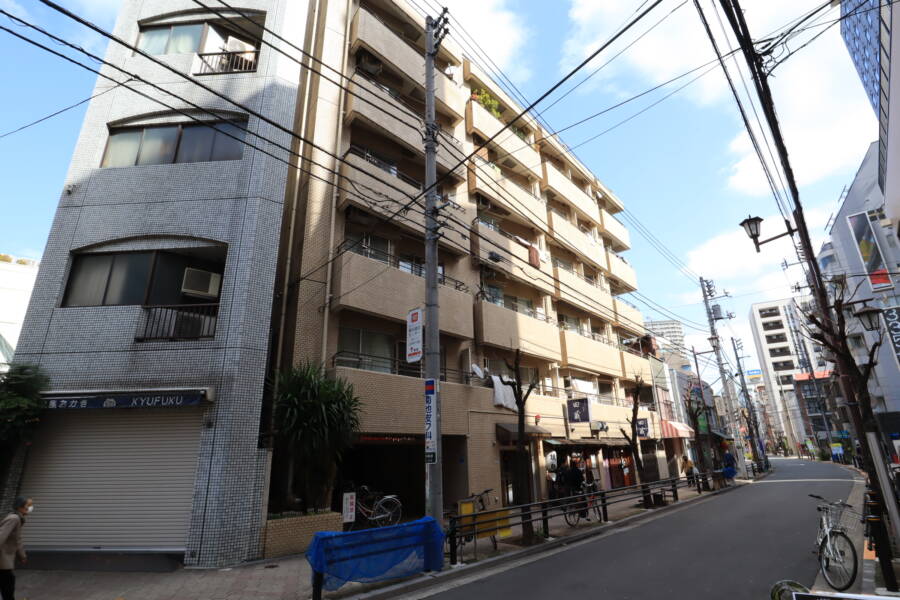 ライオンズマンション日暮里駅前外観1｜ライオンズマンション日暮里駅前は昭和58年築、11階建てマンションです。